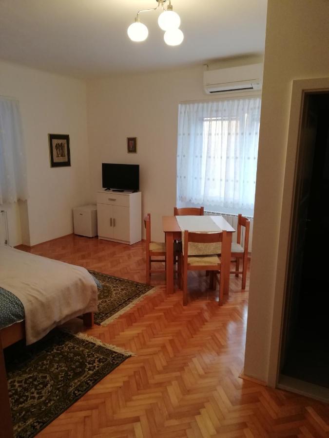 Bed and Breakfast Sobe Sabec Постойна Екстер'єр фото