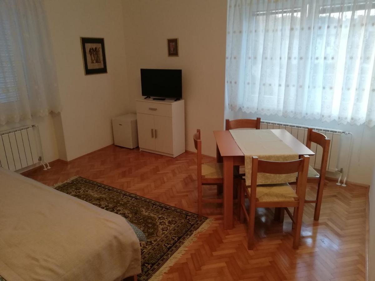 Bed and Breakfast Sobe Sabec Постойна Екстер'єр фото